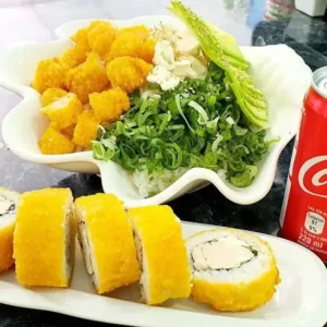 PROMO GOHAN TORI + sushi + bebida